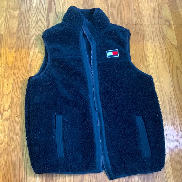 Tommy Hilfiger navy blue faux fur vest adult S